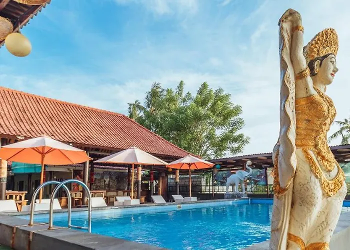 Beachfront 3* Batununggul
